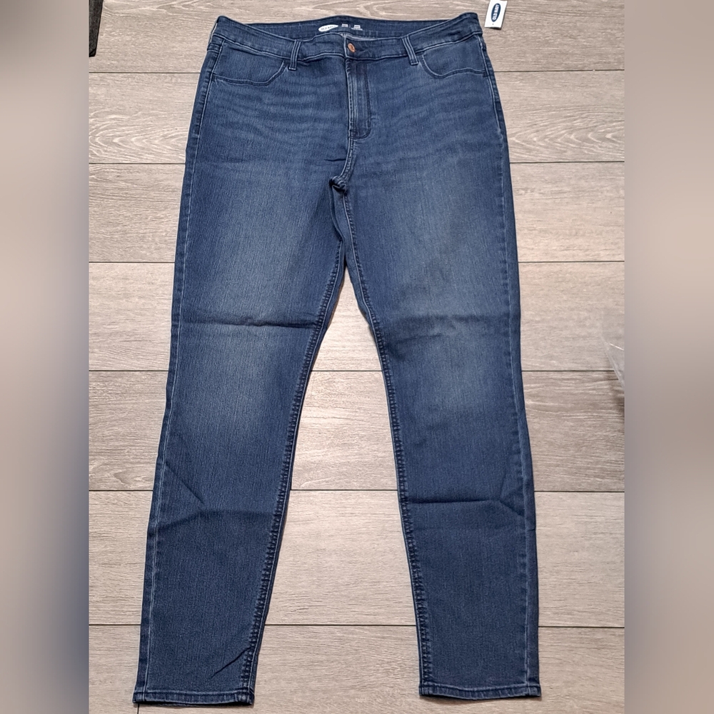 Brand New Old Navy Women's Blue Mid Rise Super Skinny Tall Inseam Jeans